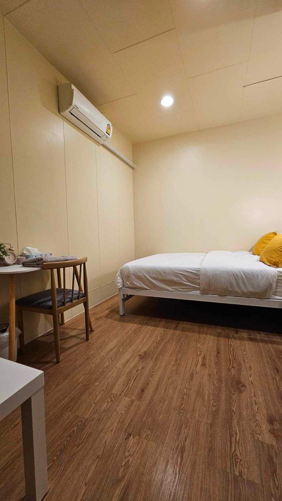 W District Hostel Bangkok Exterior foto